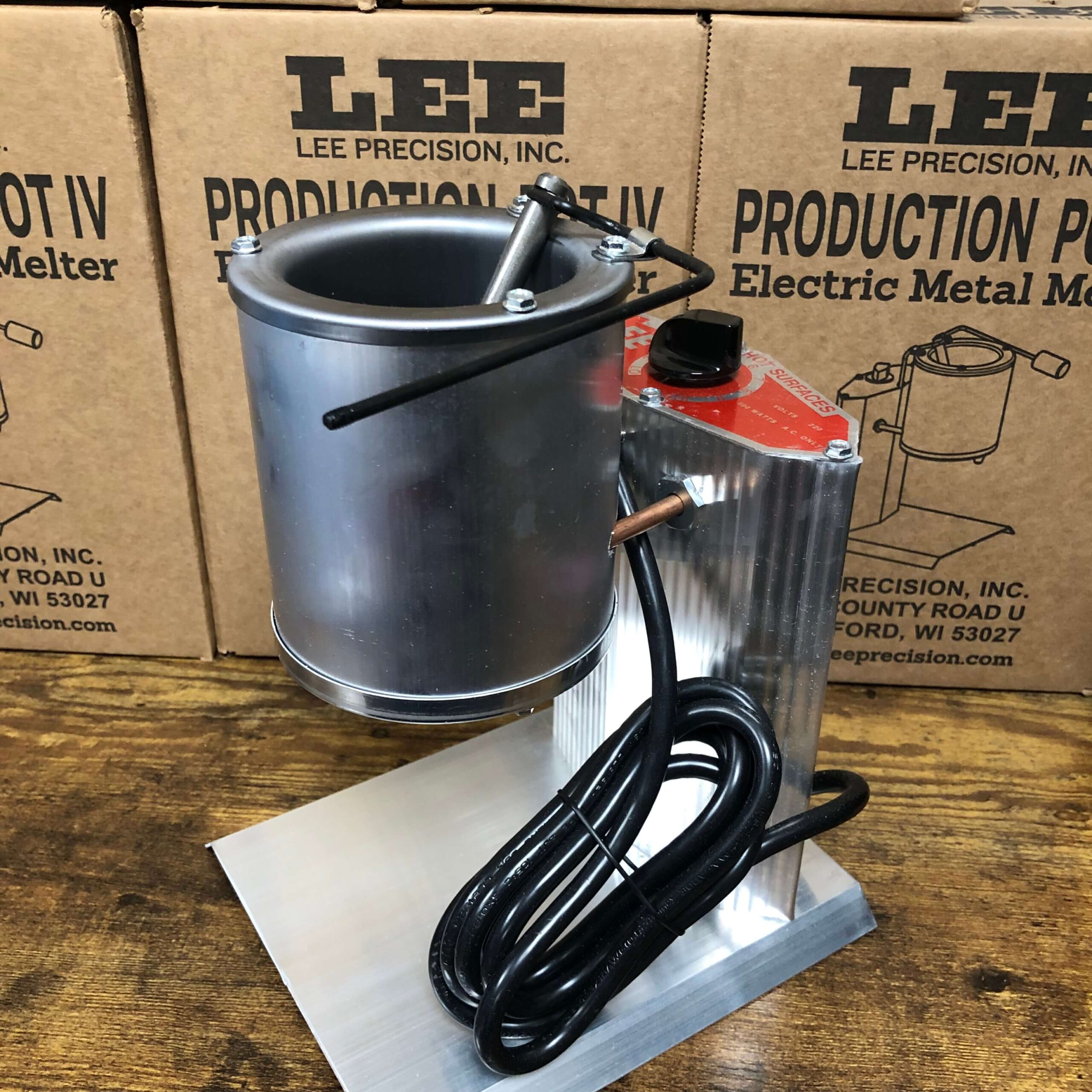 Lee Lead Production Pot - 20-lb. Capacity